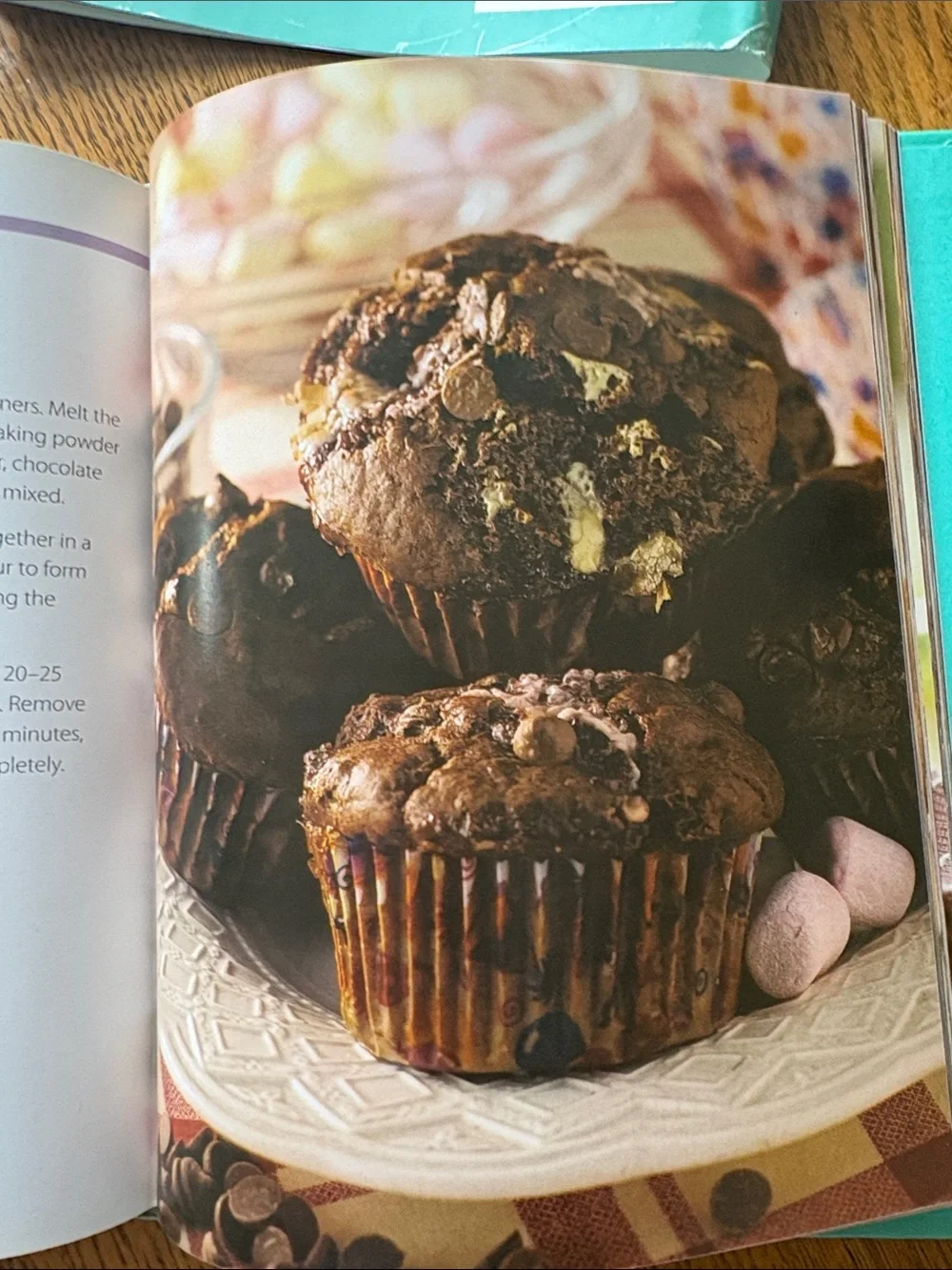 Cupcakes...Made Simple Cookbook